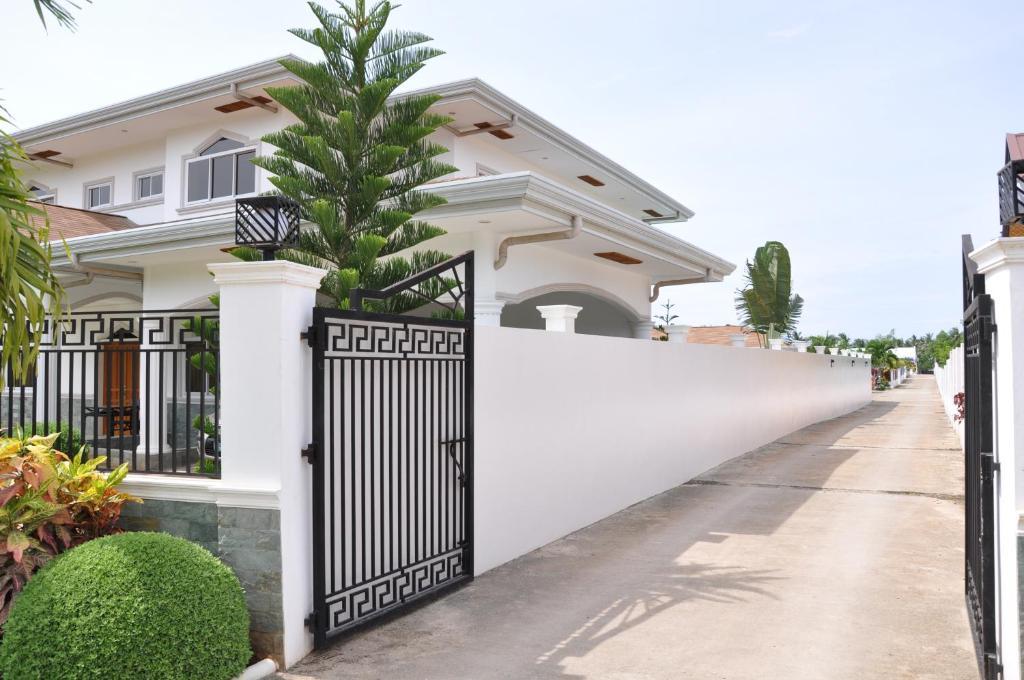 Olivia Resort Serviced Apartments And Bungalows Panglao Pokoj fotografie