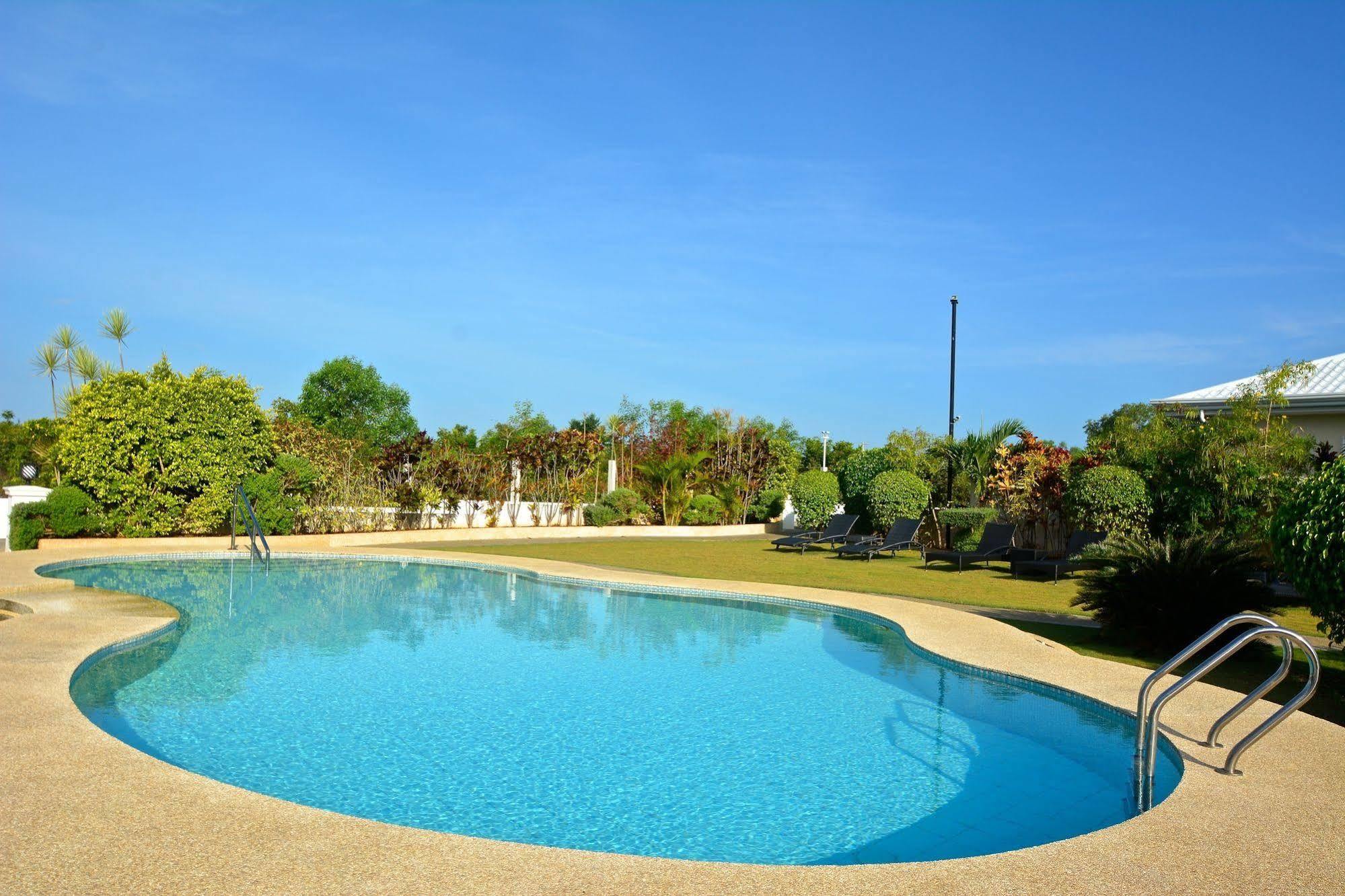 Olivia Resort Serviced Apartments And Bungalows Panglao Exteriér fotografie